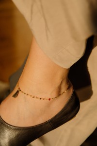 Bransoletka na kostkę LAGOS queen dots, kamienie naturalne, na złotym sznurku